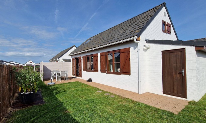Wenduine Casa | Fisherman's cottage in Wenduine, close to the beach and marina of Blankenberge.