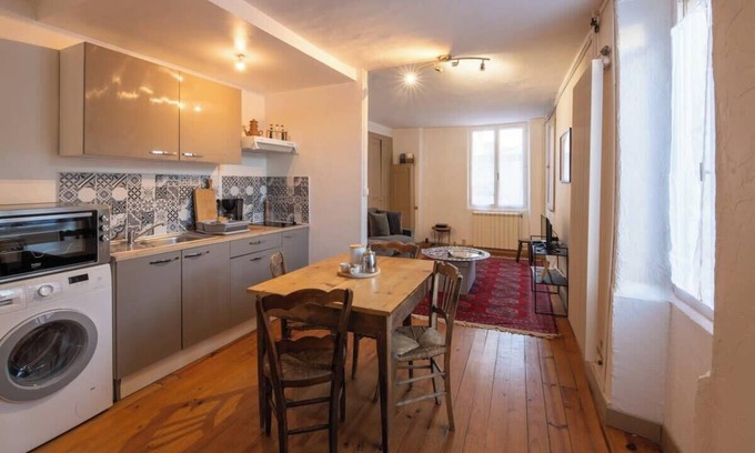 Argenton-sur-Creuse Apartamento | Fisherman's House/Cozy Duplex