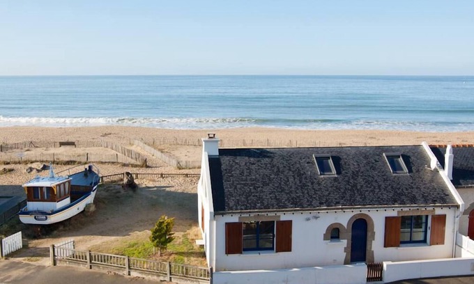La Turballe Casa | Casa de pescadores en la playa con su bote varado, a 2 pasos del pueblo