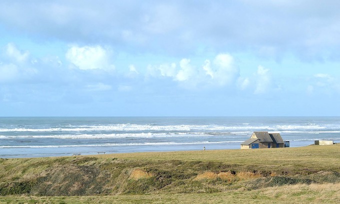 Plovan Casa | Casa de pescador en el mar