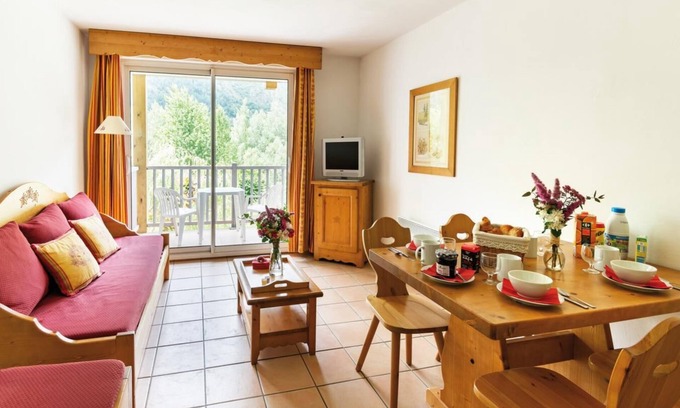 Vielle-Aure Apartamento | Fitness, piscina, sauna, hammam, terraza, balcón, parking, tv, local para esquís, 38m²