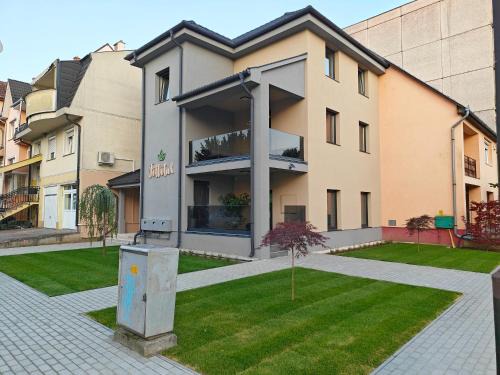 Kisvarda Apartamento | FitVital Luxury Apartman