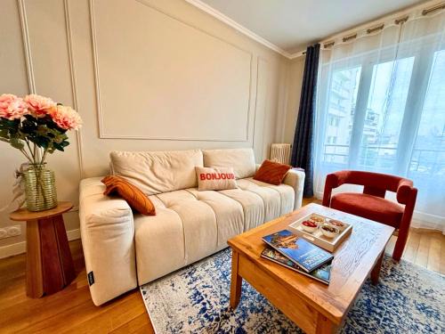 Limoges Apartamento | FITZ JAMES 2 Bedrooms 2 Bathrooms in Historic Center