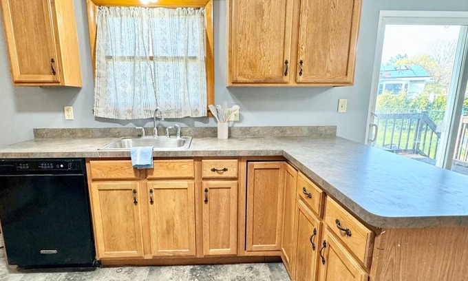 Rotterdam Casa | Entire Home in Schenectady, NY