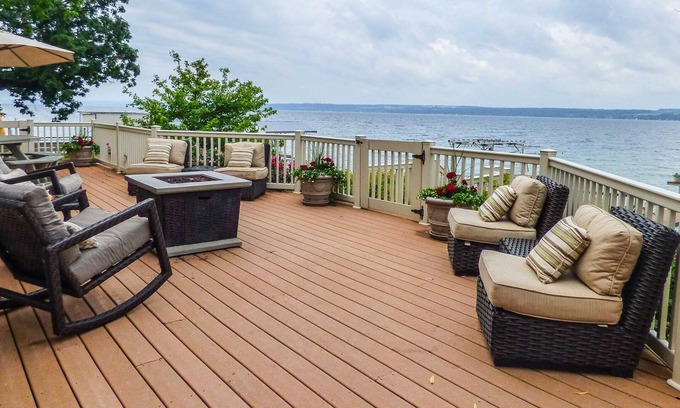 Town of Varick Cabaña | Five Gates: Lakeside Paradise! Seneca Lake Casa de lujo!