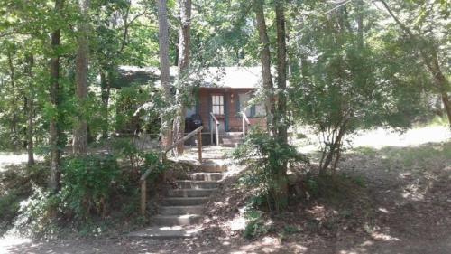 Hot Springs Casa | Five Points Lake Hamilton Cabin 6