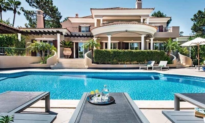 Quinta do Lago Villa | FIVE STAR 6 BEDROOM VILLA IN PARQUE ATLANTICO, QUINTA DO LAGO. HEATABLE POOL. WIFI DM01 - Almancil, Algarve
