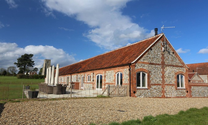 Fakenham Casa | Five Star, Gold Awarded, Barn Conversion In Beautiful Norfolk Hamlet