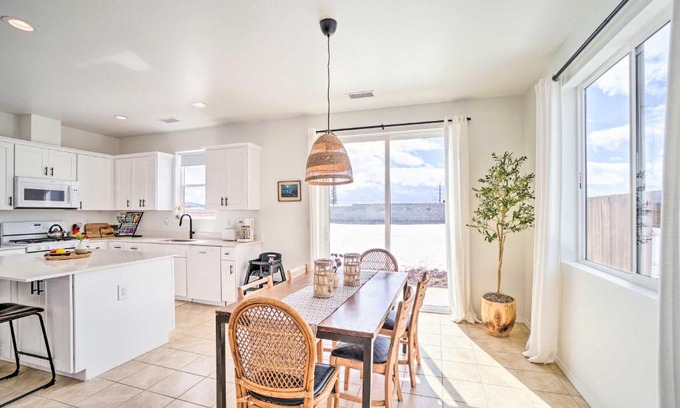 Bellemont Casa | Flagstaff-Area Family Home with Hot Tub and Patio
