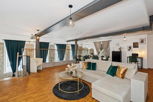Kitzingen Apartamento | flair Alte Brauerei I Altstadt I Parkplatz I Kaffee I Highspeed WLAN I Xbox I Disney plus