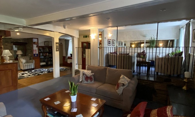 Cardigan Hotel | Flambards Hotel
