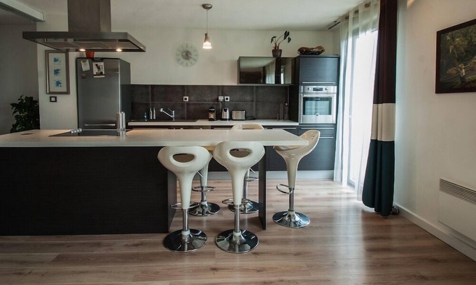 Ancely Apartamento | FLAMBERE - 80m2 - 2 chambres + parking + terrasse