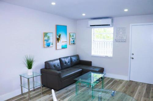 Dania Beach Casa | Flamingo Beach House