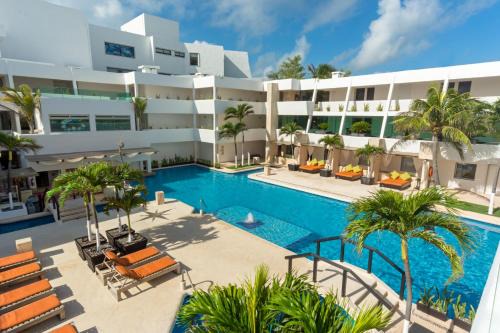 Punta Cancún Hotel | Flamingo Cancun All Inclusive