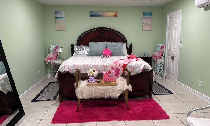 Rural Estates Apartamento | Flamingo Cozy Guest Suite
