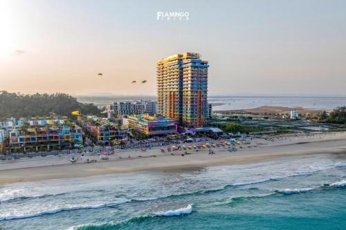 Hoang Hoa Complejo | Flamingo Ibiza Hải Tiến Luxury Stay