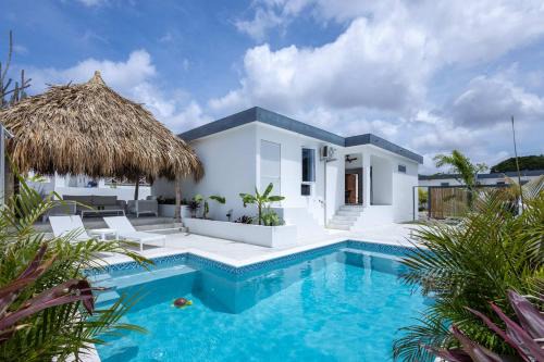 Jan Thiel Casa | Flamingo Lake Resort