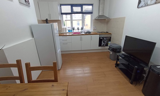 Wimbledon Apartamento | Flat 15mins Bicycle Ride Away From the Tennis 45min Walk