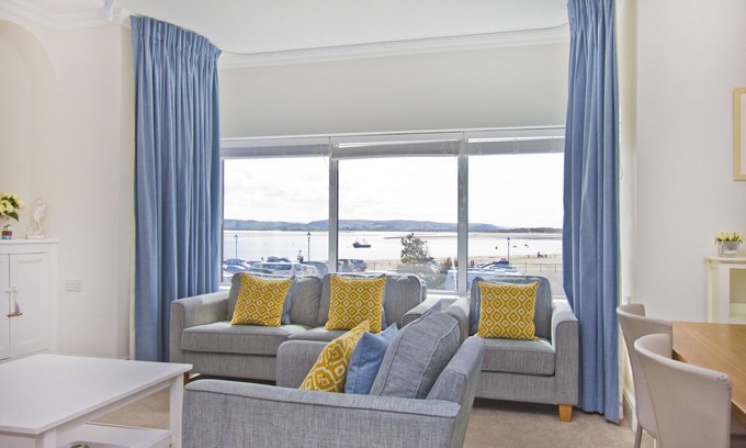 Aberdovey Apartamento | Apartamento-Baño Privado-Vista al Mar