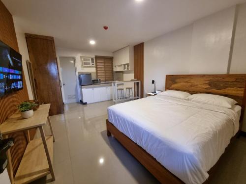 Las Pinas Apartamento | Flat 35, Unit F