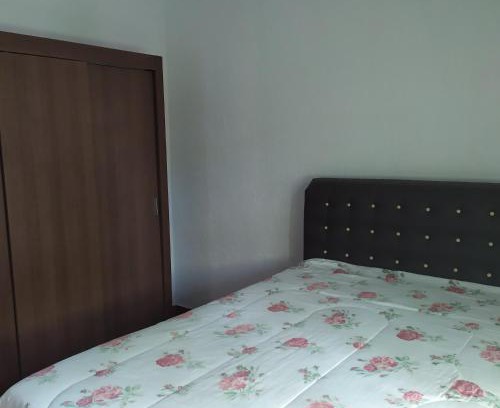 Alphaville Casa | Flat aconchegante com banheiro privativo, ambiente inteiro