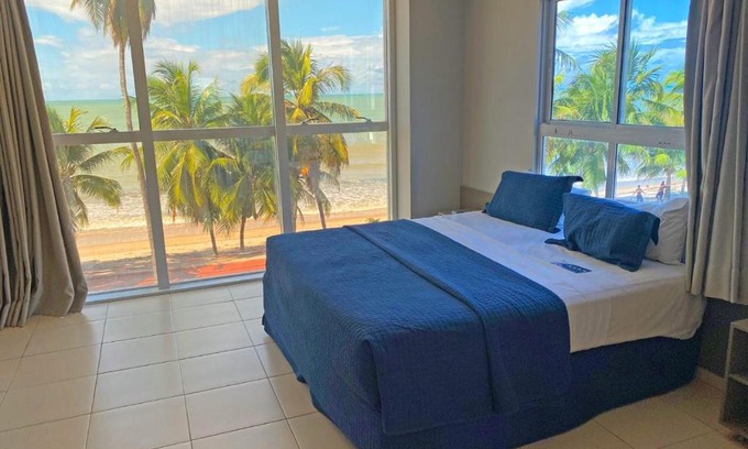 Cabo Branco Apartamento | Flat Beira Mar do Cabo Branco Quarto com linda vista para o mar