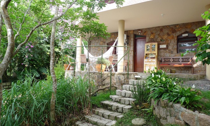 Sambaqui Casa | Piso entre el verde y el mar en Sambaqui