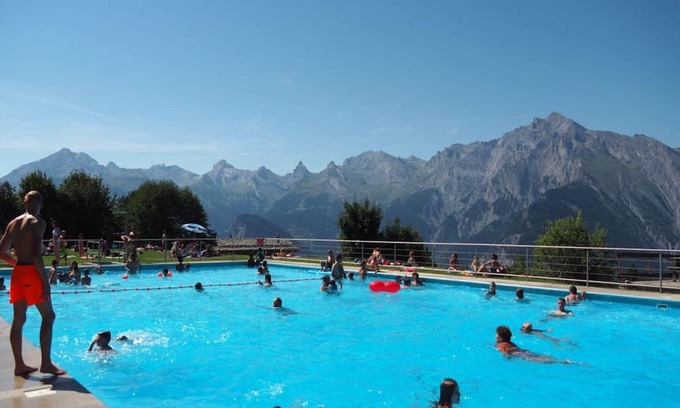 Saint-Pierre-de-Clages Apartamento | Flat in Nendaz With Ski-in/ski-out Access