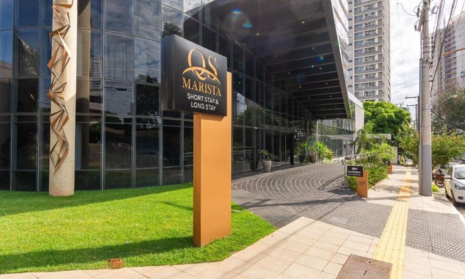 Marista Hotel | Flat no Hotel QS Marista - Cozinha e espaço de trabalho - QQSM 1203