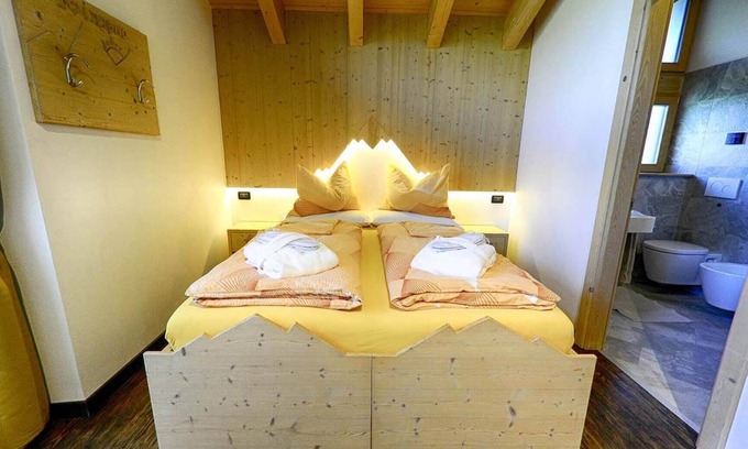 Teola Apartamento | Flat Paradisin - Baita Cusini con vistas a la montaña, zona de bienestar y Wi-Fi