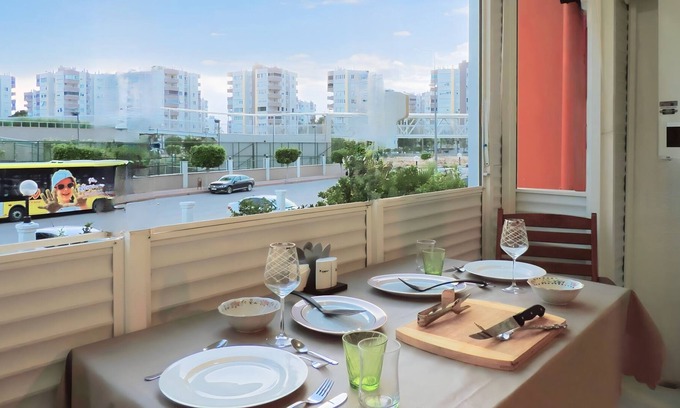 Lara Apartamento | Flat w Pool, Balcony 10 min to Beach in Antalya