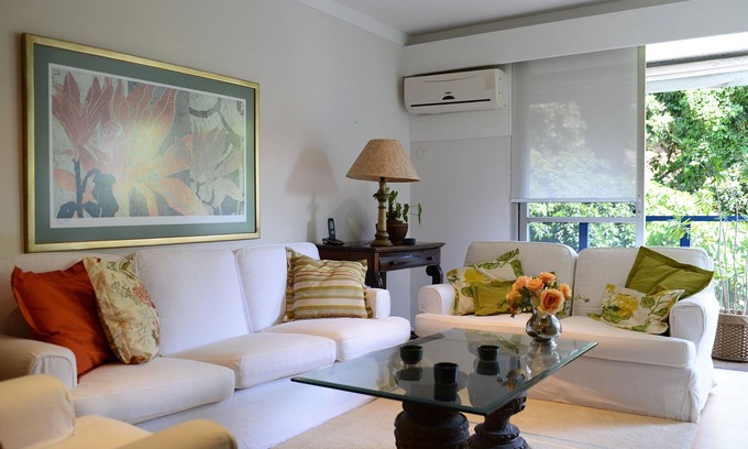 Zona Sul Apartamento | Piso con piscina, vista al Corcovado, plaza de aparcamiento y servicios.