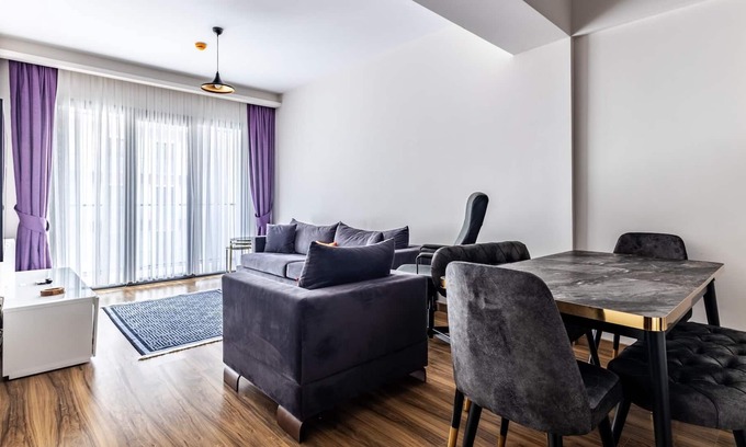 Icmeler Mahallesi Apartamento | Flat with Stunning View Balcony 4 min to Coast