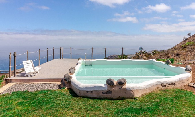 Santa Maria de Guía de Gran Canaria Cabaña | Flatguest Casas Tazirga B - Terrace - Views - Communal Pool