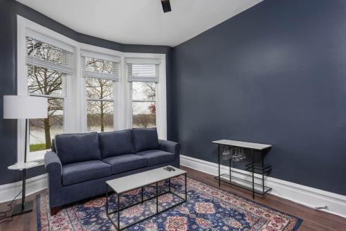 Harrisburg - Hershey Apartamento | Flats on Front - Riverfront Gem Fast Wi-Fi 2F