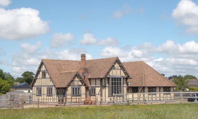 Wesham Casa | Salón Baronial ubicado en 7 acres con piscina privada climatizada y 6 habitaciones, todas con baño