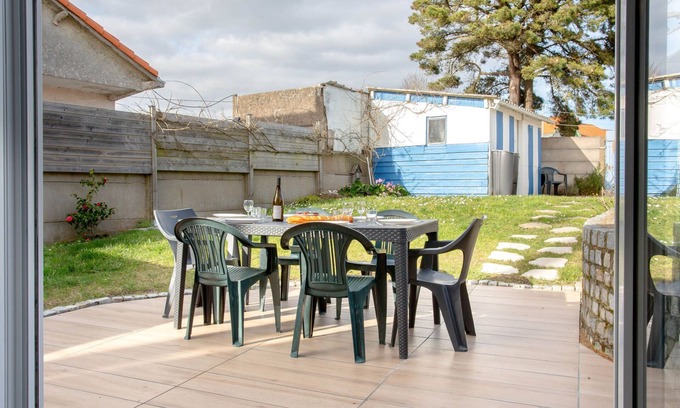 La Bernerie-en-Retz Casa | Fleur d'été by Interhome