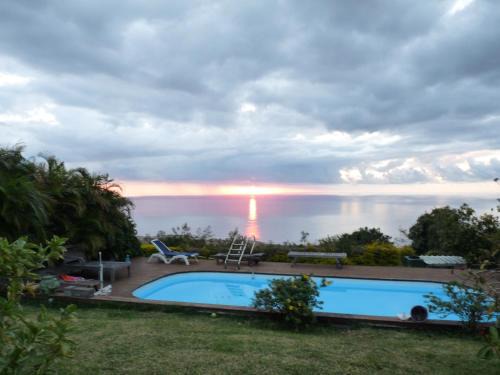 Le Portail Villa | Fleur de Canne