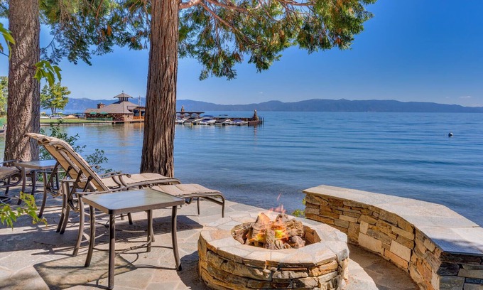 Tahoe Pines Casa | Fleur du Lac #1 - Lakefront - TLUXP