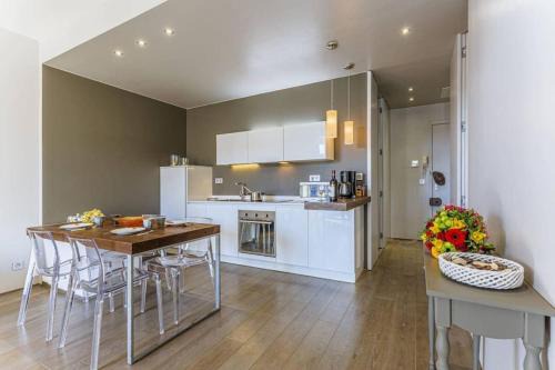 Gambetta Apartamento | FLEURS 22 - City Center - Modern w Terrace
