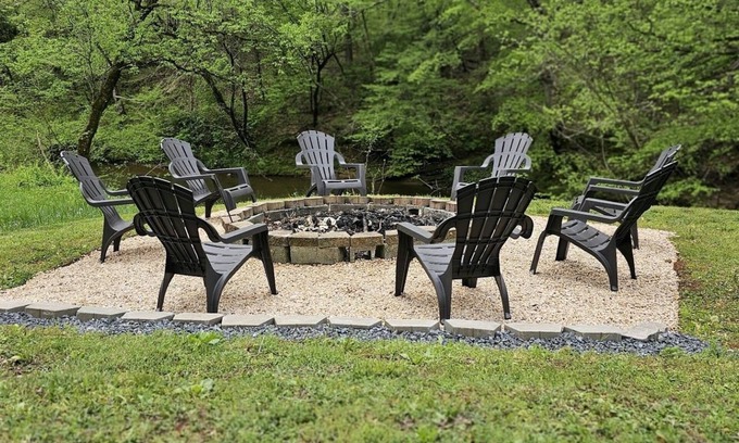 Sevierville Cabaña | Flexible Cancellation Smokies and Smores Riverside Firepit pet friendly.