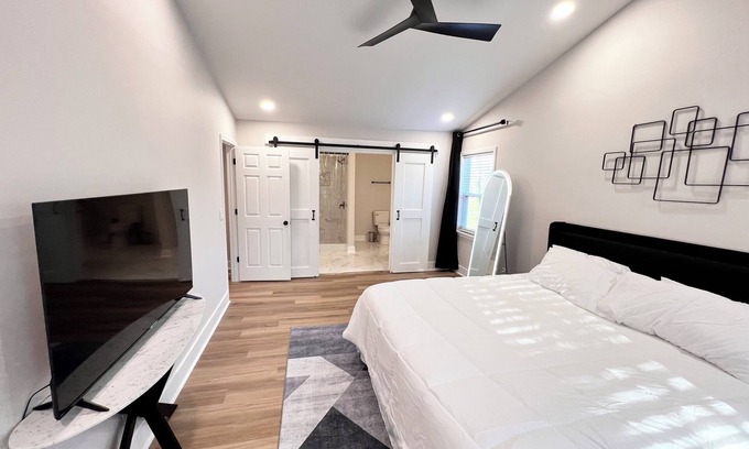 Charlotte Casa | Flexis living 4-bedroom house in Charlotte-PNC-University-MotorSpeedway