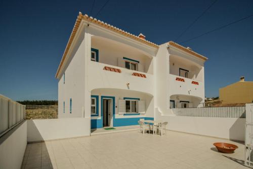 Budens Casa | FLH Budens Duplex with Terrace