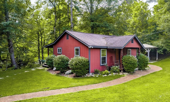 Pittman Center Cabina | Flint Rock Cabin on the Water