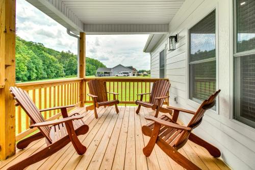 Flippin Casa | Flippin Vacation Rental Walk to White River!