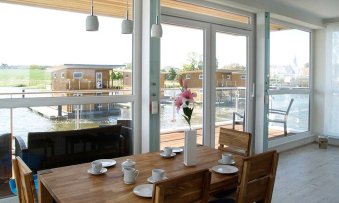 Kroeslin Casa | Floating House 4 Oie with fireplace and pet - 01. Floating Houses (95 m²) with