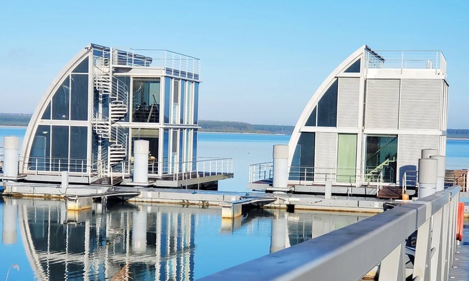 Geierswalde Apartamento | Floating vacation apartment on Lake Geierswald
