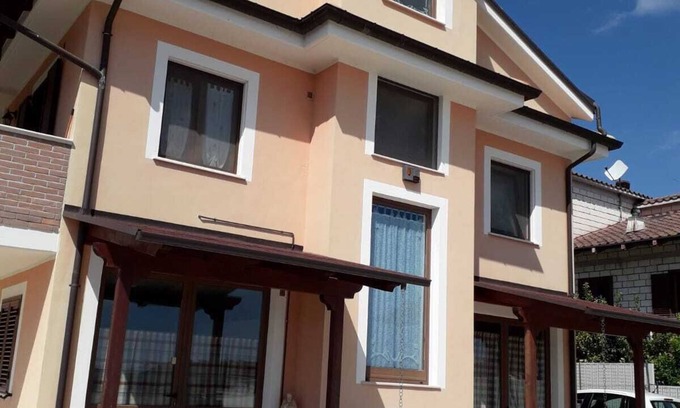 Torrevecchia Teatina Apartamento | Flora house sea and mountain view. All are welcome!!!