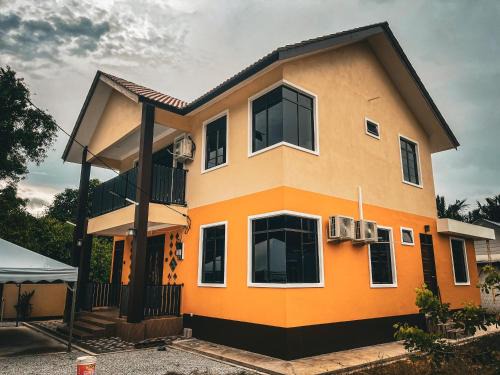Kuala Terengganu Casa | Flora Rozel Homestay