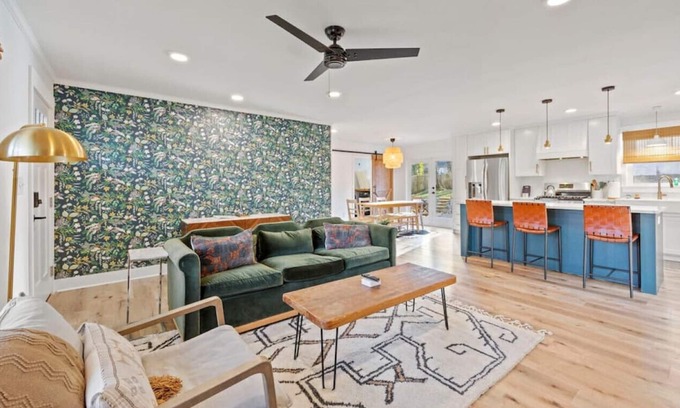 Conestee Casa | Flora Sanctuary- 10 Min from Downtown Greenville!